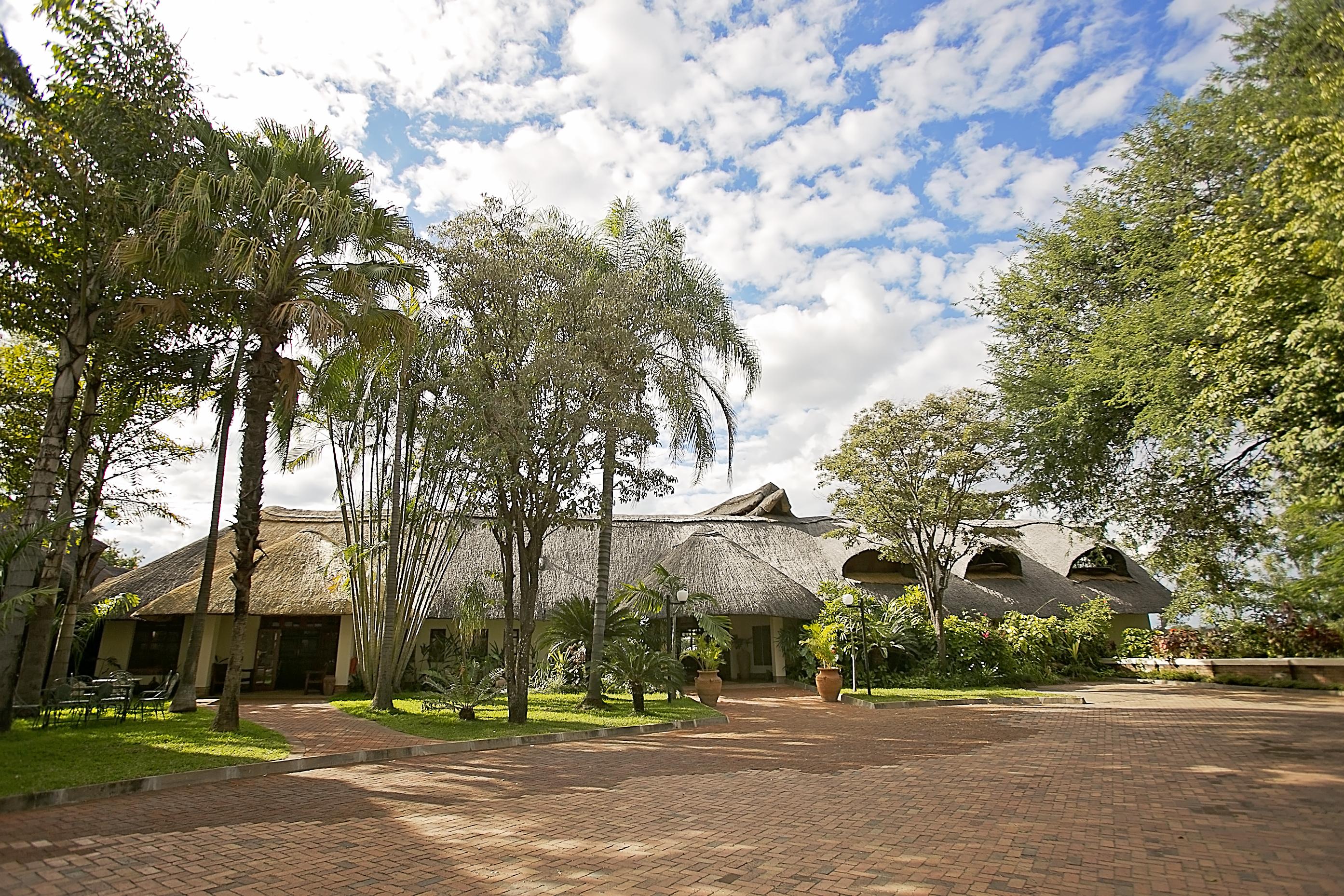 Ilala Lodge Hotel Виктория Фолс Екстериор снимка